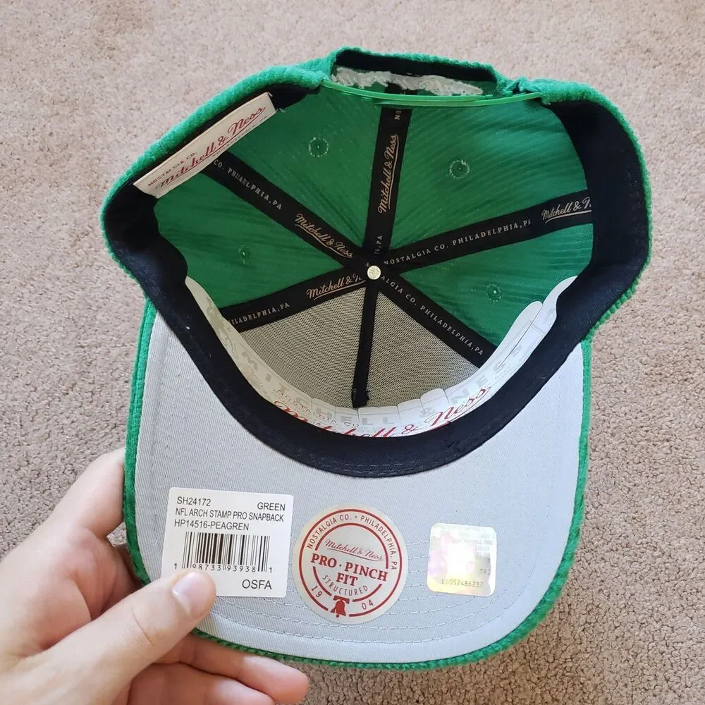 NWT Philadelphia Eagles Mitchell & Ness Stamp Pro Pinch Fit Snapback Hat Cap